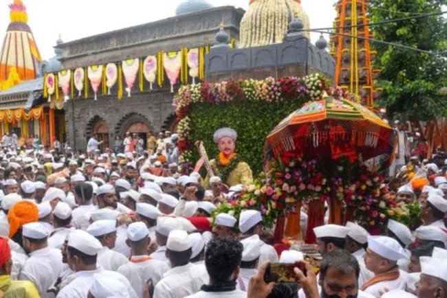 Pandharpur Wari Significance : आषाढीची वारी म्हटलं की, सर्वांना टाळ-मृदूंग